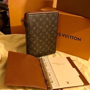 Louis Vuitton Agenda Voyage